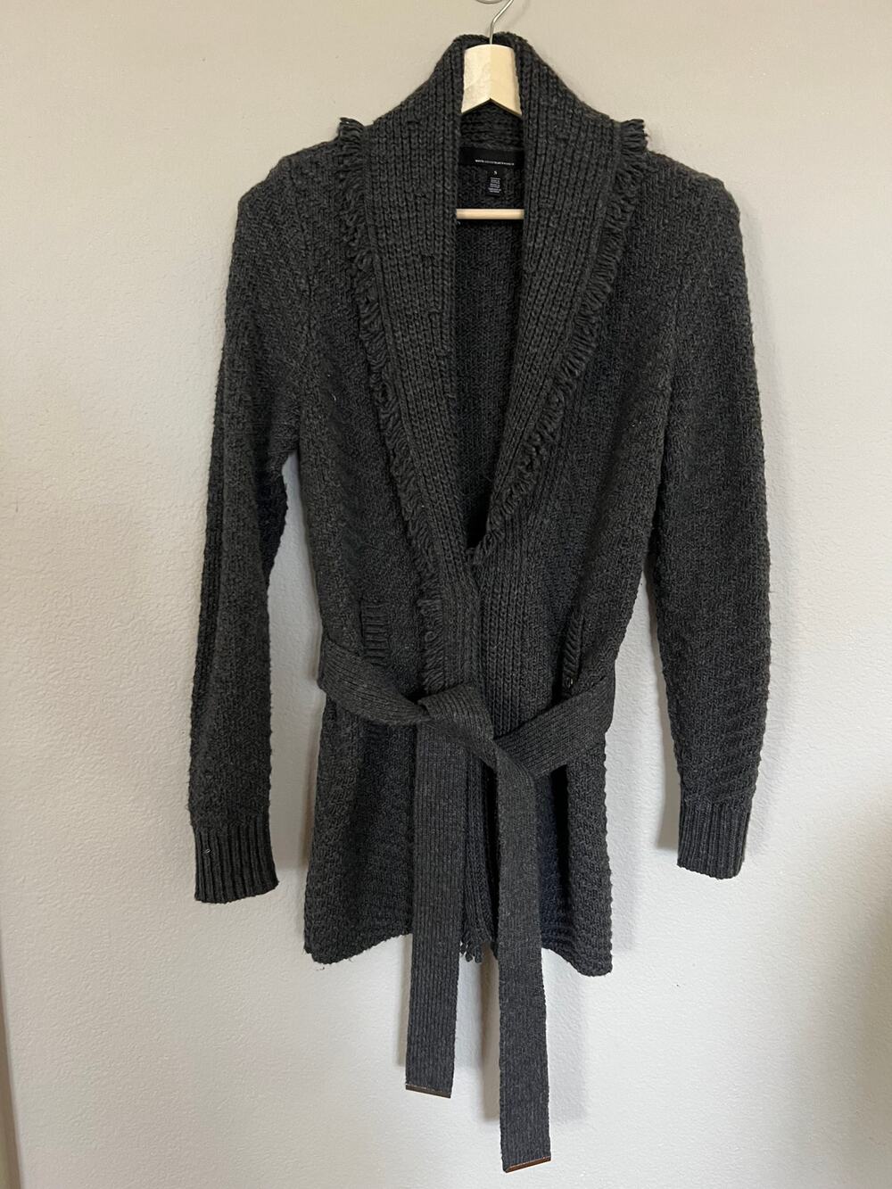 White House Black Market Fringe Shawl Sweater Coat Grey Pockets Belt Sz S